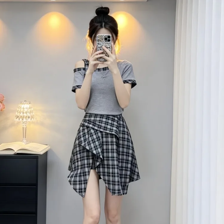 Unique Beautiful Summer 2026 Women's Short Sleeve Asymmetrical Skirt Set Breathable Chic Fashionable Polyester Material
Unique Beautiful Summer 2026 Women's Short Sleeve Asymmetrical Skirt Set Breathable Chic Fashionable Polyester Material