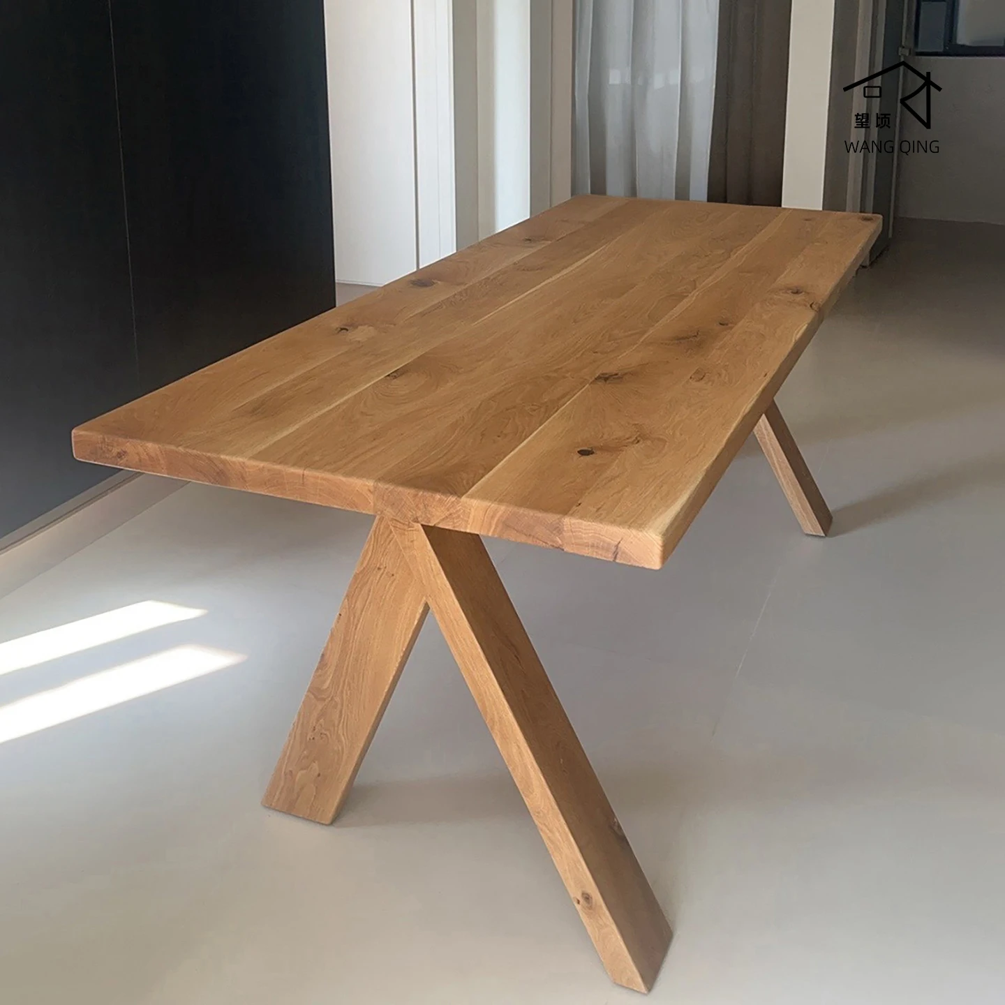Wangqing, French white oak dining table, household living room, large long desk, solid wood log large board table, wabi-**** tea
Wangqing, French white oak dining table, household living room, large long desk, solid wood log large board table, wabi-**** tea