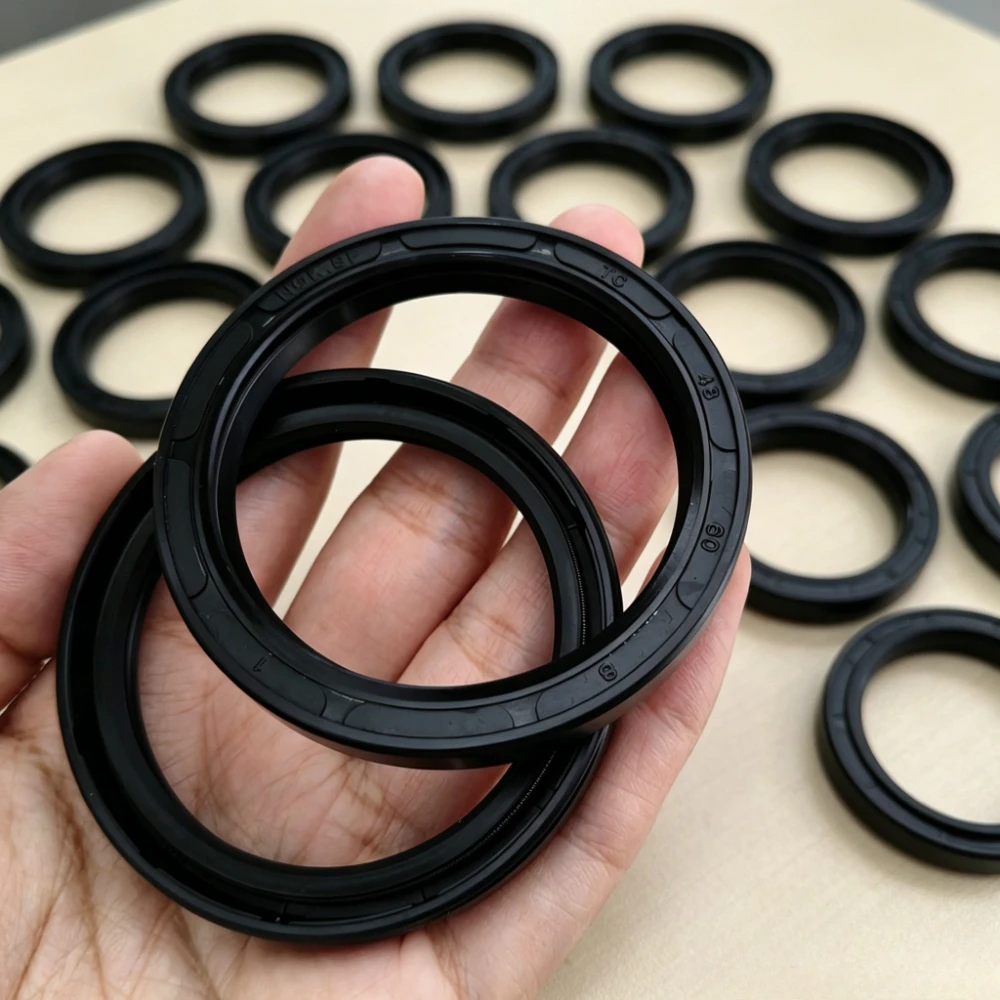 2/4/8/16pc 52x60x7 52*60*7 52 60 7 650CC Rear Hub Outer Oil Seal for SUZUKI DL650 V-Strom 650 VStrom DL SV GSF 650 SV650 GSF650
2/4/8/16pc 52x60x7 52*60*7 52 60 7 650CC Rear Hub Outer Oil Seal for SUZUKI DL650 V-Strom 650 VStrom DL SV GSF 650 SV650 GSF650