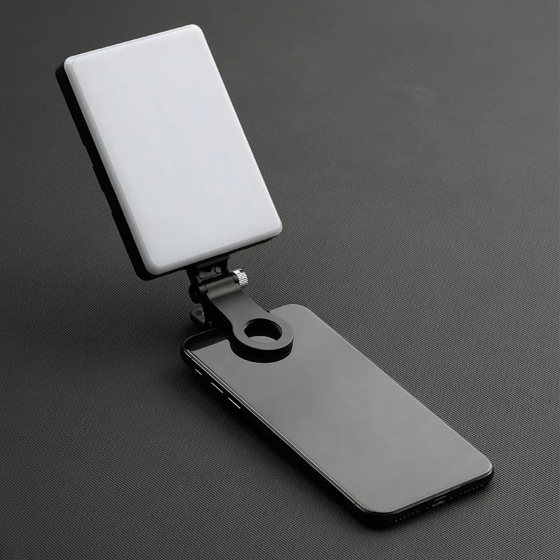 68AI-RGB Mobile Phone Fill Light Pocket Photography Three-Color Temperature Color Computer Video Conference Vlog
68AI-RGB Mobile Phone Fill Light Pocket Photography Three-Color Temperature Color Computer Video Conference Vlog