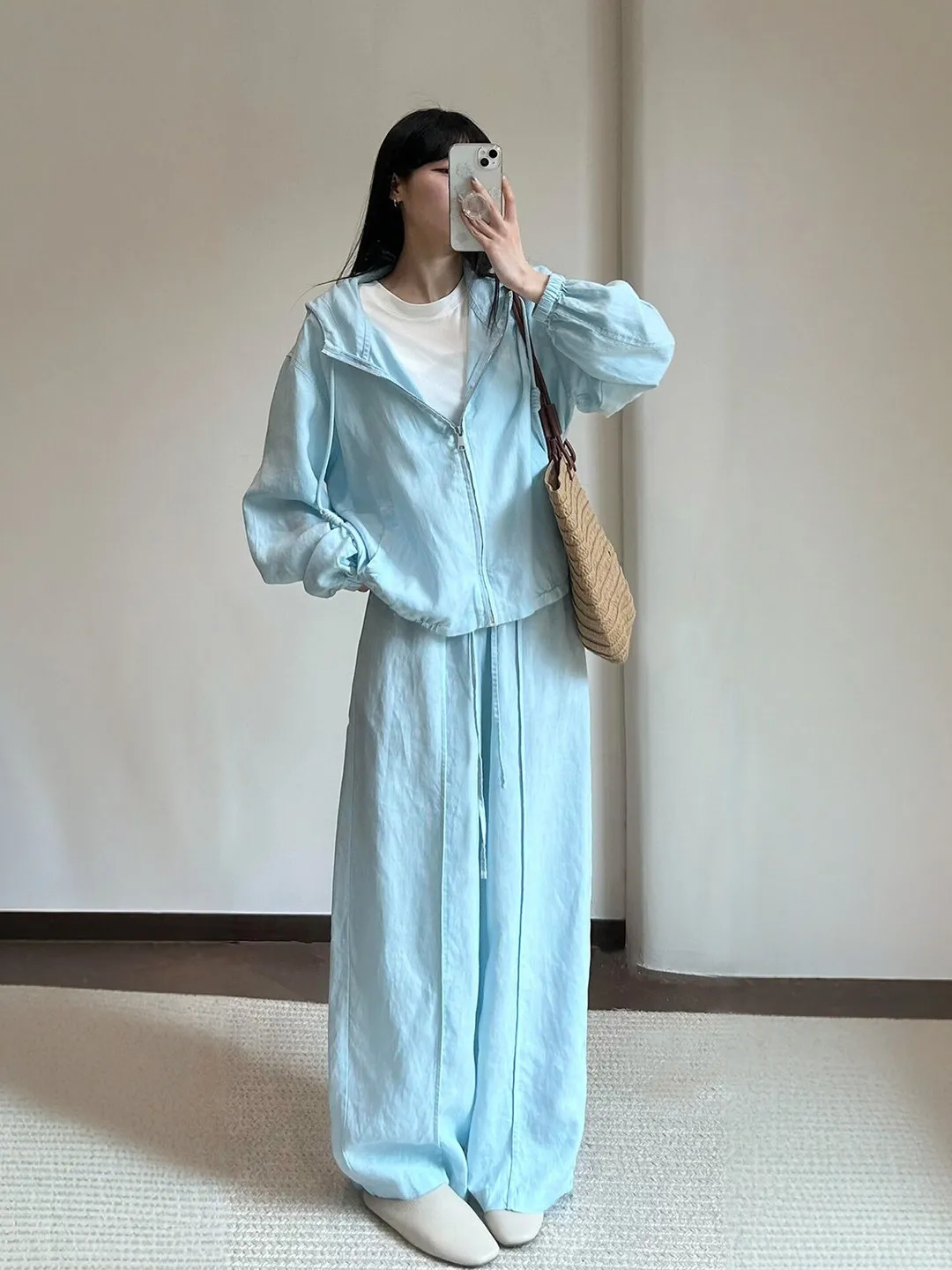 Loose Fit High Waist Straight Leg Casual Pants Women's plus Size Elastic Waist Wide Leg Pants Summer Casual Trousers
Loose Fit High Waist Straight Leg Casual Pants Women's plus Size Elastic Waist Wide Leg Pants Summer Casual Trousers