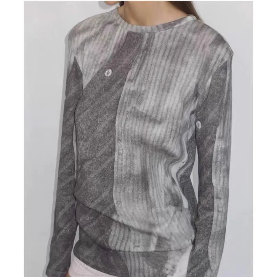 Spanish retro printed thin versatile fashionable slim knitted long-sleeved T-shirt tops for women in autumn
Spanish retro printed thin versatile fashionable slim knitted long-sleeved T-shirt tops for women in autumn