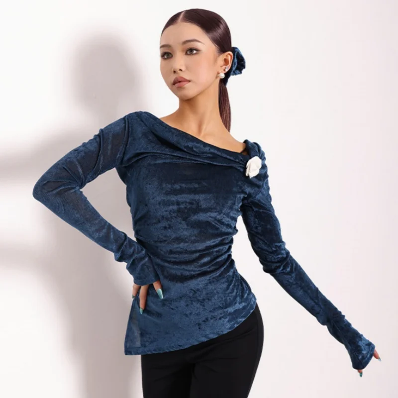 Latin dance practice costume tops high-end velvet long sleeved slimming top adult female tango chacha samba training clothing
Latin dance practice costume tops high-end velvet long sleeved slimming top adult female tango chacha samba training clothing
