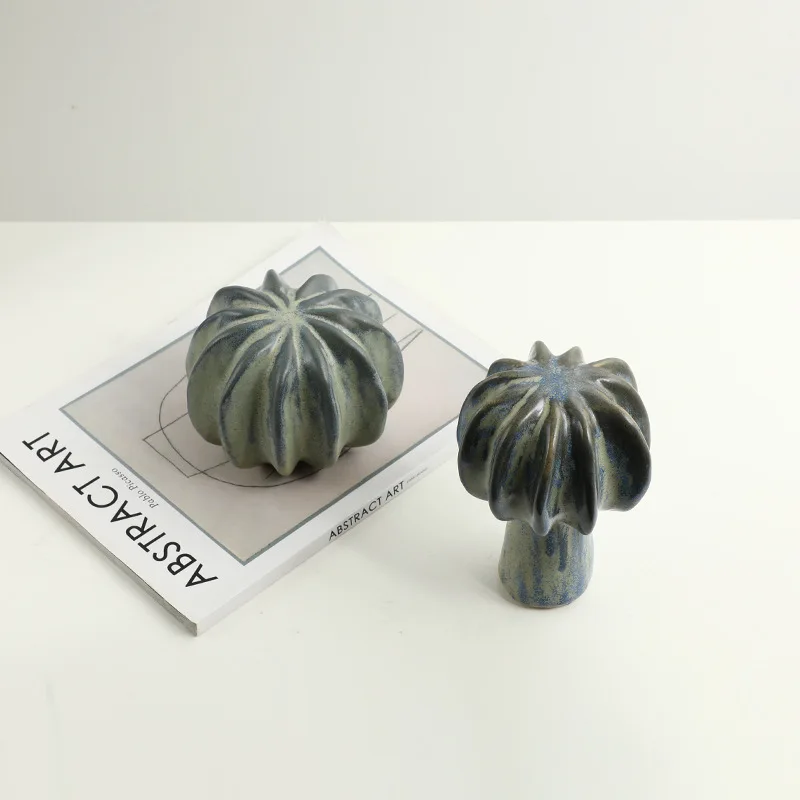 Creative minimalist retro abstract cactus ceramic ornament, exhibition hall, homestay, living room decoration cabinet, creative
Creative minimalist retro abstract cactus ceramic ornament, exhibition hall, homestay, living room decoration cabinet, creative