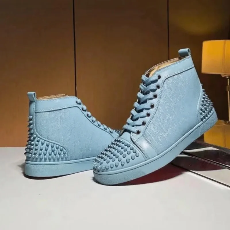 Men's Rivets High-Top Leather Sneakers White Black Suede Round Toe Sports Shoes Male Casual Fashion Street Style Lace-Up Shoes 
Men's Rivets High-Top Leather Sneakers White Black Suede Round Toe Sports Shoes Male Casual Fashion Street Style Lace-Up Shoes