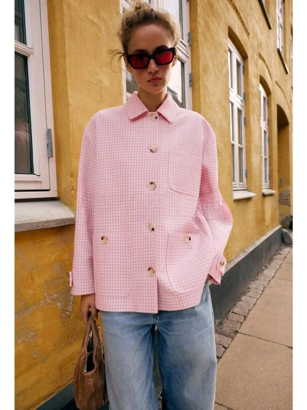 Spring Commuter Style Plaid Long Sleeve Shirt Jacket Women's Loose Fit Polyester Fiber Skin-friendly Breathable Button up
Spring Commuter Style Plaid Long Sleeve Shirt Jacket Women's Loose Fit Polyester Fiber Skin-friendly Breathable Button up