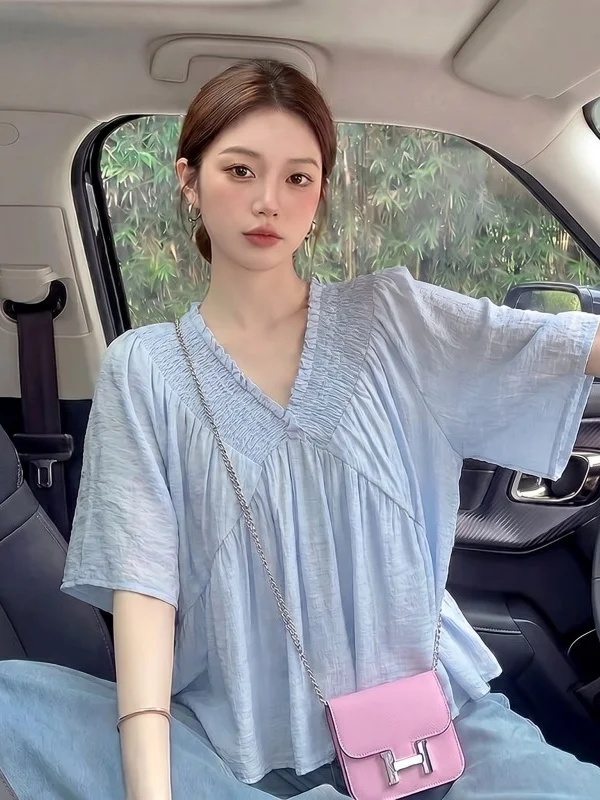 Light Blue V-Neck Short Sleeve Shirt Women's plus Size Summer New Style Shoulder-Length Cover Belly Cute Top Korean Style Com...
Light Blue V-Neck Short Sleeve Shirt Women's plus Size Summer New Style Shoulder-Length Cover Belly Cute Top Korean Style Com...