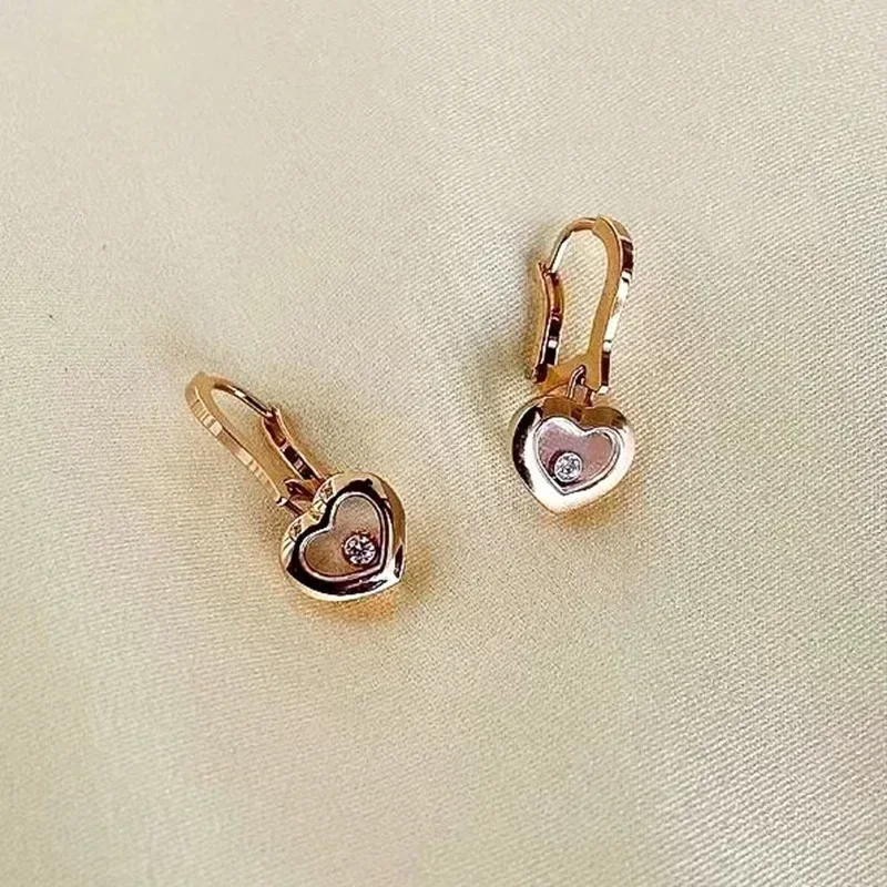 Лидер продаж, висячие серьги Sweet Move Stone Love Heart с зажимом для женщин, высокое качество, позолоченные 18 К, элегантные ювелирные изделия, подарки
Лидер продаж, висячие серьги Sweet Move Stone Love Heart с зажимом для женщин, высокое качество, позолоченные 18 К, элегантные ювелирные изделия, подарки