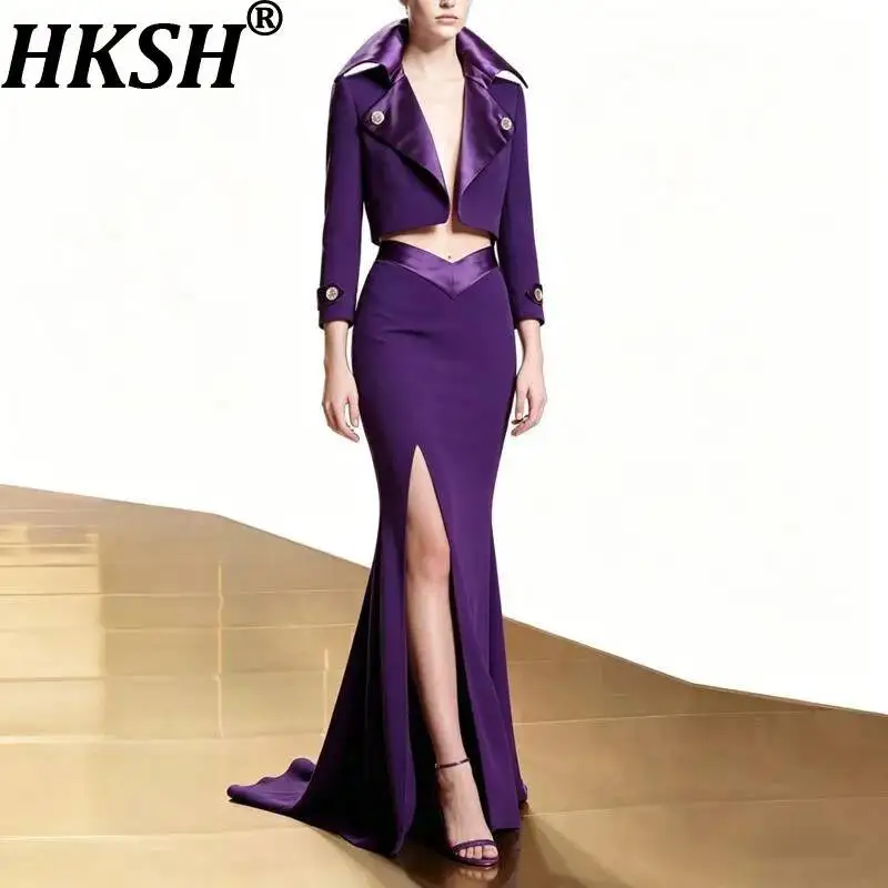 Женский костюм HKSH из двух предметов: модный укороченный жакет с отложным воротником на пуговицах и элегантная приталенная длинная юбка. Весна-осень. HK22882
Женский костюм HKSH из двух предметов: модный укороченный жакет с отложным воротником на пуговицах и элегантная приталенная длинная юбка. Весна-осень. HK22882