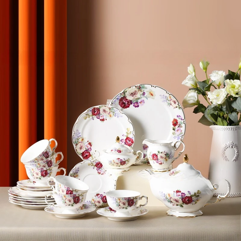 tableware set, ceramic cup and saucer pot, European-style Middle East, coffee set, 24-head tracing gift box.
tableware set, ceramic cup and saucer pot, European-style Middle East, coffee set, 24-head tracing gift box.