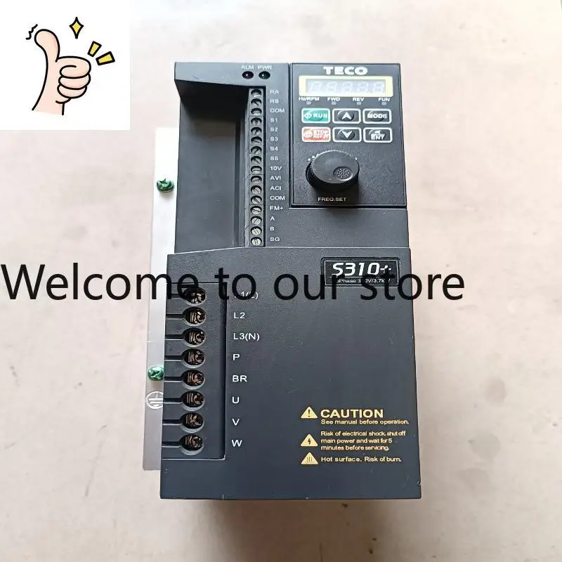 Dongyuan Inverter 3.7KW, S310 + Series, Never Used,
Dongyuan Inverter 3.7KW, S310 + Series, Never Used,