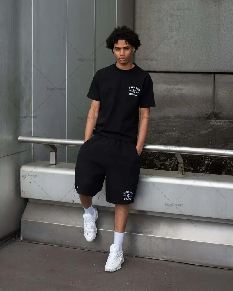 2025 High Street Trendy Men's Set Two-Piece Retro Colorful Oversized T-shirt Women Harajuku Letter Embroidered Casual Shorts
2025 High Street Trendy Men's Set Two-Piece Retro Colorful Oversized T-shirt Women Harajuku Letter Embroidered Casual Shorts