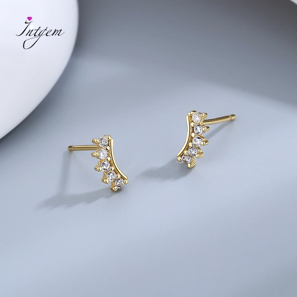 S925 Sterling Silver Earring 18K Gold Plated Zircon Stud Earrings Simple Noble Luxury Ear Jewelry Gift for Women
S925 Sterling Silver Earring 18K Gold Plated Zircon Stud Earrings Simple Noble Luxury Ear Jewelry Gift for Women