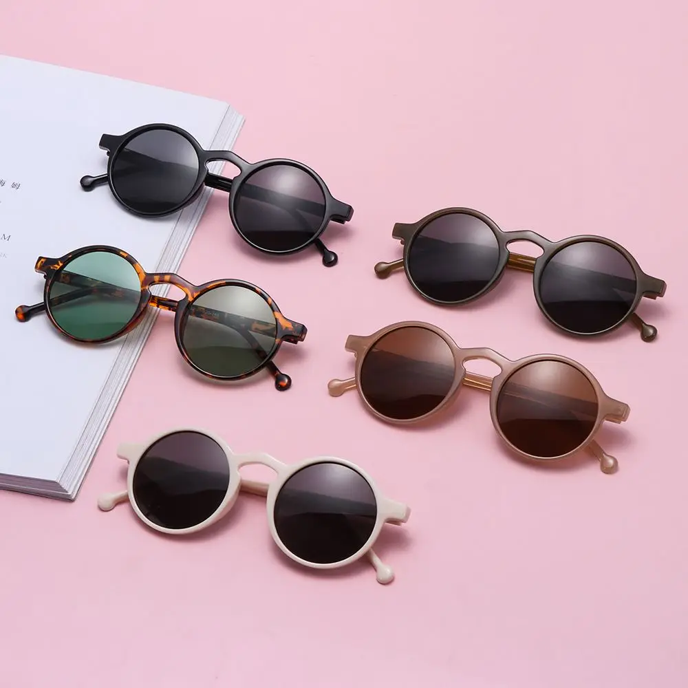Fashion Driving Brand Designer UV400 Vintage Sun Glasses Round Sunglasses for Women Leopard Black Glasses Eyewear
Fashion Driving Brand Designer UV400 Vintage Sun Glasses Round Sunglasses for Women Leopard Black Glasses Eyewear