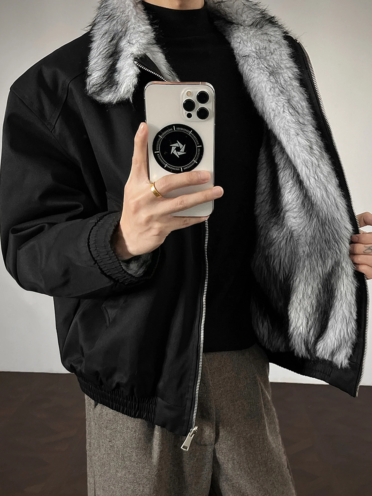 Men's Winter Jaet Wolf King Mountain Eagle Leather Fur Inteated oulder Flip Collar Loose Fit Cotton Clothes
Men's Winter Jaet Wolf King Mountain Eagle Leather Fur Inteated oulder Flip Collar Loose Fit Cotton Clothes