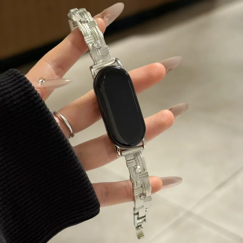 Suitable for Brushed Diamond Studded Chain Strap Xiaomi Band 8Pro/9Pro, For Mi Band 3/4/5/6/7, 8/8NFC/9/9NFC/10/10NFC, For Redmi
Suitable for Brushed Diamond Studded Chain Strap Xiaomi Band 8Pro/9Pro, For Mi Band 3/4/5/6/7, 8/8NFC/9/9NFC/10/10NFC, For Redmi