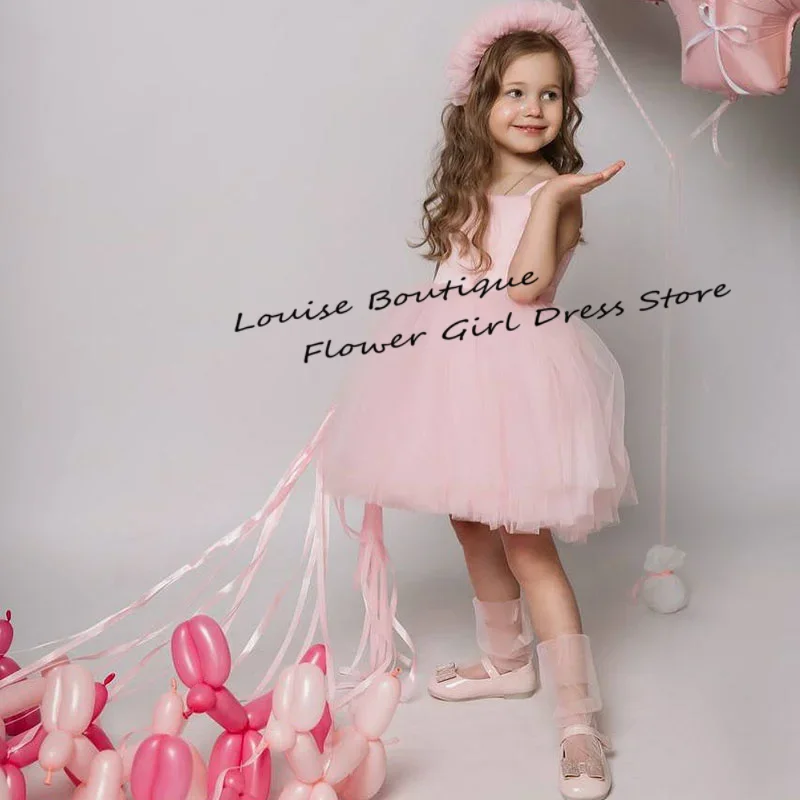 Cute Pink A-Line Flower Girl Dresses Spaghetti Straps Square Collar Knee-Length Sleeveless Wedding Occasion Gowns Customized
Cute Pink A-Line Flower Girl Dresses Spaghetti Straps Square Collar Knee-Length Sleeveless Wedding Occasion Gowns Customized