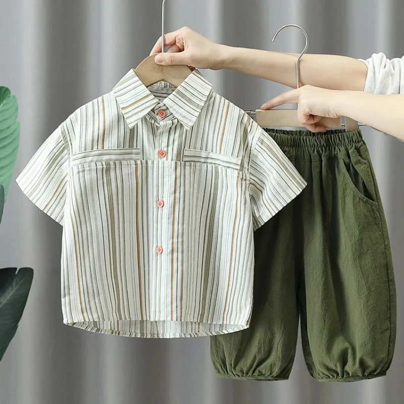 Boys' Summer Clothing Set Handsome Children's Short Sleeve Collar Striped Shirt Pants 2-piece Set
Boys' Summer Clothing Set Handsome Children's Short Sleeve Collar Striped Shirt Pants 2-piece Set