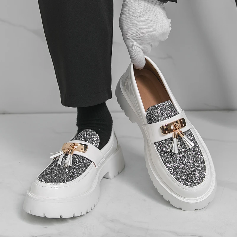 Men Loafers PU Thick Sole Tassel Decoration Trendy Banquet Men Shoes Sizes 39-46
Men Loafers PU Thick Sole Tassel Decoration Trendy Banquet Men Shoes Sizes 39-46
