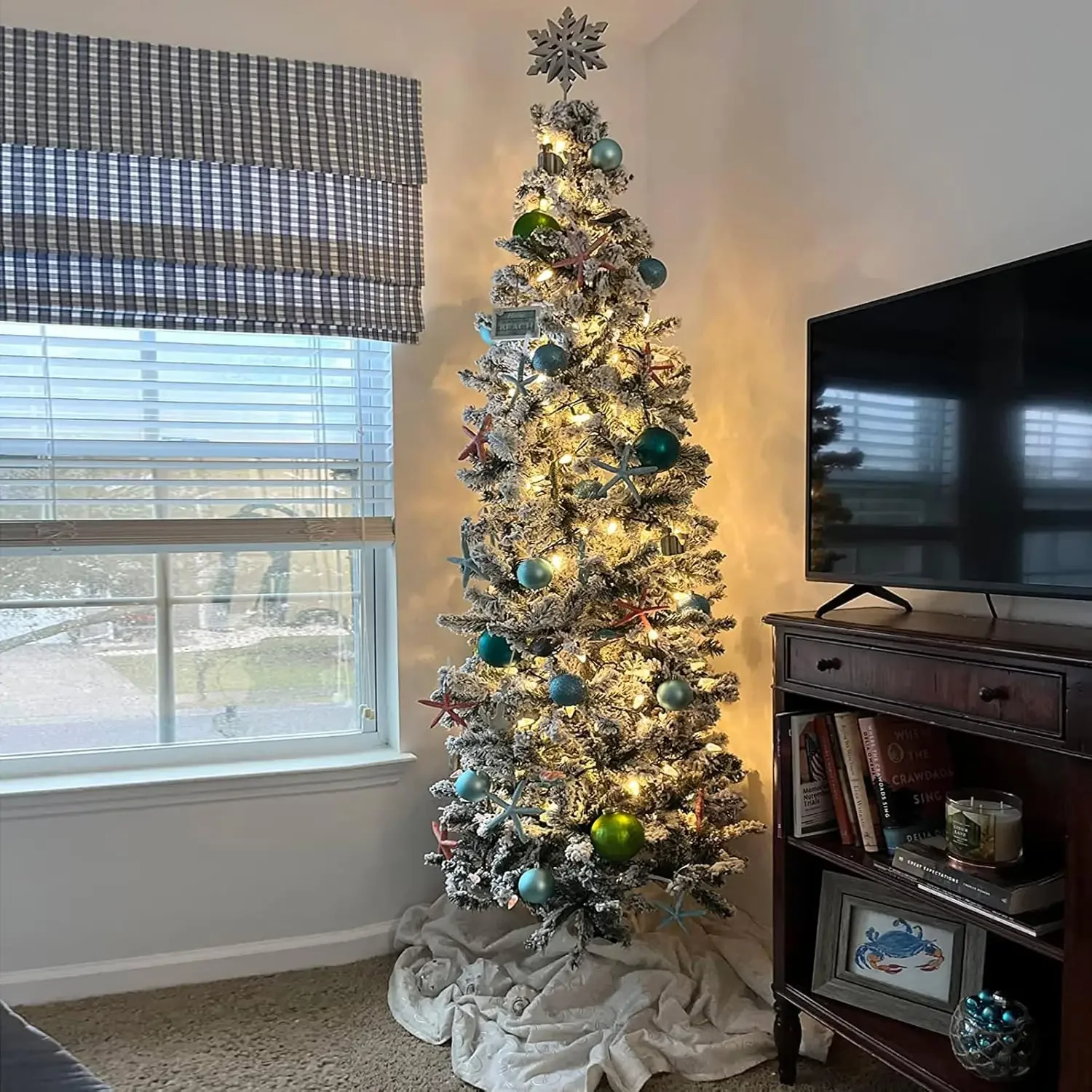 Pencil Prelit Christmas Tree, Artificial Slim Christmas Tree with 300 Multicolor LED Lights, 792 PVC Branch Tips,10 Color Modes
Pencil Prelit Christmas Tree, Artificial Slim Christmas Tree with 300 Multicolor LED Lights, 792 PVC Branch Tips,10 Color Modes