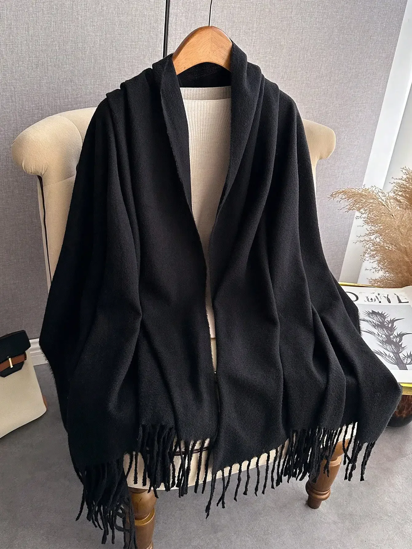 2026 1pc Women Fringe Faux Cashmere Women Scarf, Thick Warm Shawl, Solid Colored, Multifunctional Neck Warmer, Autumn/Winter
2026 1pc Women Fringe Faux Cashmere Women Scarf, Thick Warm Shawl, Solid Colored, Multifunctional Neck Warmer, Autumn/Winter