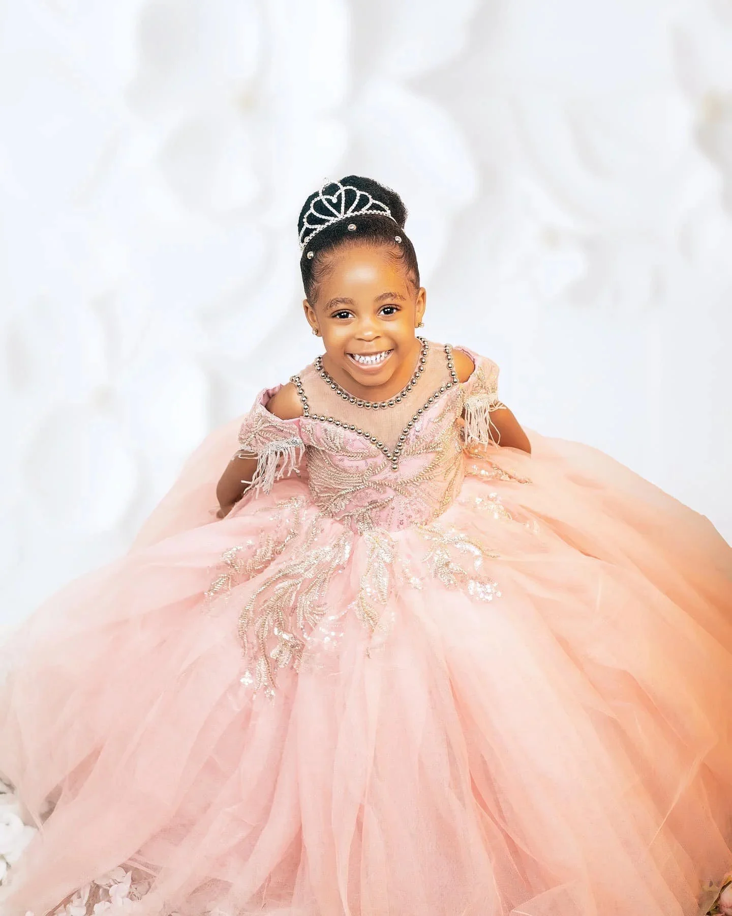 Customized Elegant Flower Girl Dresses For Wedding Appliques Beaded Off Shoulder Birthday Party First Communion Pageant Gown
Customized Elegant Flower Girl Dresses For Wedding Appliques Beaded Off Shoulder Birthday Party First Communion Pageant Gown