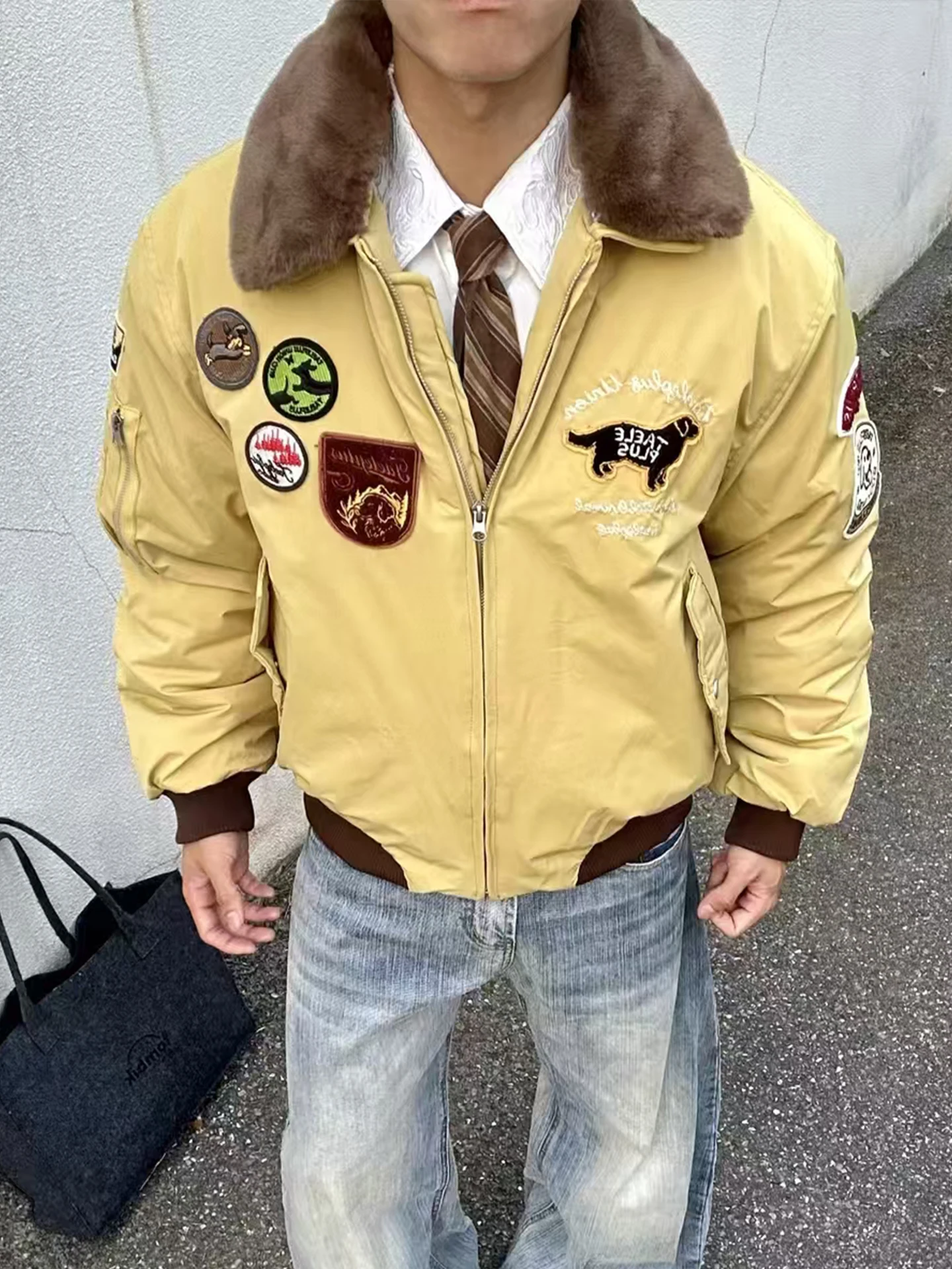 Retro American Embroidered Flight Jaet Cotton Coat Men Winter Thiened Warm Sli Parka Cotton Clothes Trendy
Retro American Embroidered Flight Jaet Cotton Coat Men Winter Thiened Warm Sli Parka Cotton Clothes Trendy