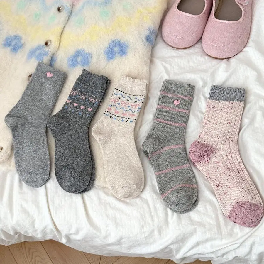 Girls Mid-calf Socks Sweet Over-the-Knee Cotton Socks for Autumn Winter Children's Long Socks Korean Style Student Socks
Girls Mid-calf Socks Sweet Over-the-Knee Cotton Socks for Autumn Winter Children's Long Socks Korean Style Student Socks
