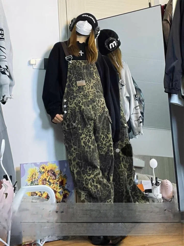 Большой размер, американский ретро уличный комбинезон с леопардовым принтом, женский осенне-зимний комбинезон с дизайном Multi ket, рабочая одежда
Большой размер, американский ретро уличный комбинезон с леопардовым принтом, женский осенне-зимний комбинезон с дизайном Multi ket, рабочая одежда
