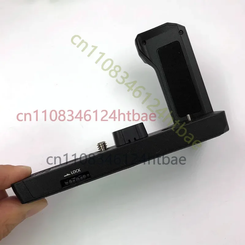 Used ECG-5 ECG5 External Grip for Olympus OM-D E-M5 Mark III EM5III EM5-3 OM-5 camera
Used ECG-5 ECG5 External Grip for Olympus OM-D E-M5 Mark III EM5III EM5-3 OM-5 camera