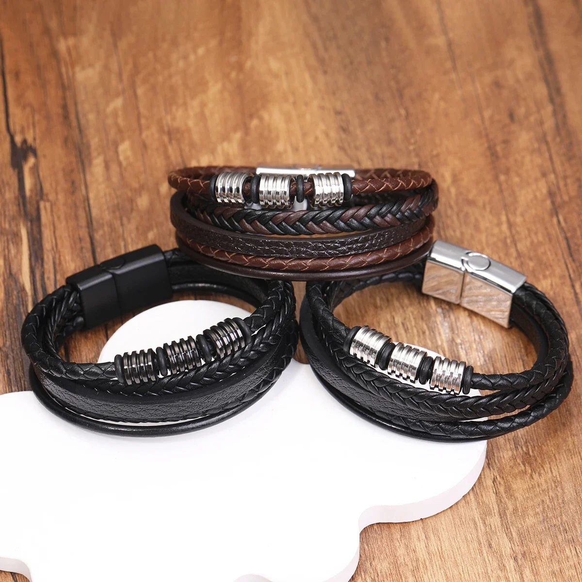 Fashion Men's Stainless Steel Magnetic Clasp Leather Bracelet Men's Jewelry Braided Rope Chain Wholesale Direct Marketing
Fashion Men's Stainless Steel Magnetic Clasp Leather Bracelet Men's Jewelry Braided Rope Chain Wholesale Direct Marketing