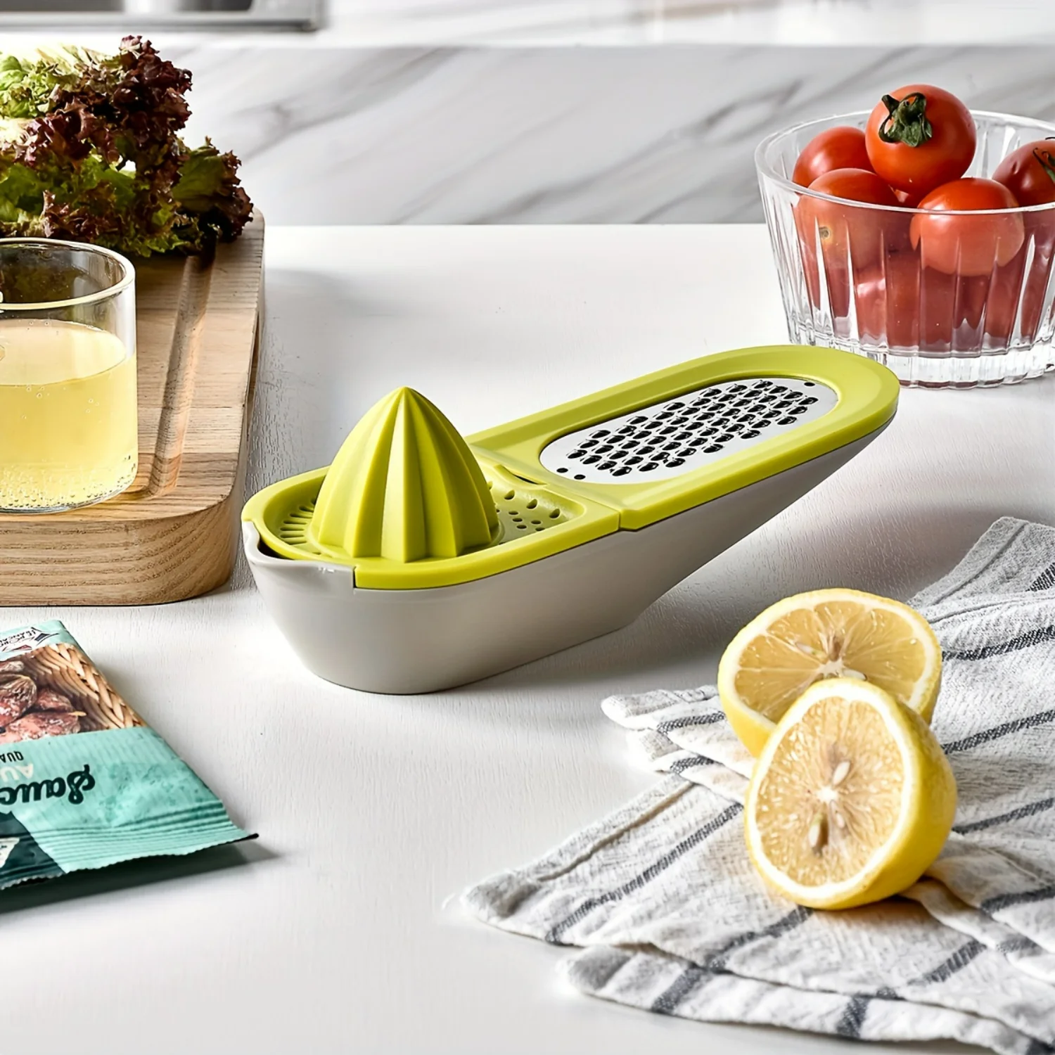 1set Citrus Juicer, Grater, Container - Multifunction Plastic Lemon Squeezer for Oranges - Kitchen Gadget
1set Citrus Juicer, Grater, Container - Multifunction Plastic Lemon Squeezer for Oranges - Kitchen Gadget