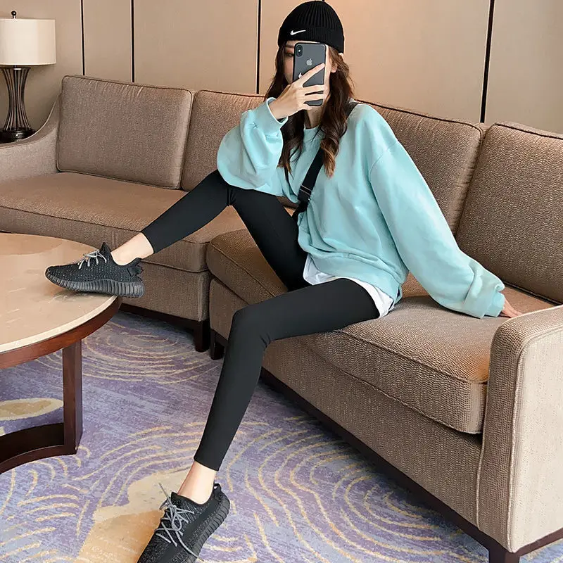 Gray High-Waisted Thermal And Fleece Leggings for Women Thickened Elastic Thin Bottom Outer Wear for Autumn
Gray High-Waisted Thermal And Fleece Leggings for Women Thickened Elastic Thin Bottom Outer Wear for Autumn