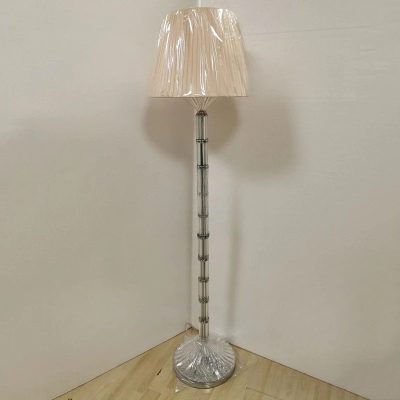 High-end crystal floor lamp, living room light luxury vertical lamp, crystal decorative lamp wholesale floor lamp decoration
High-end crystal floor lamp, living room light luxury vertical lamp, crystal decorative lamp wholesale floor lamp decoration