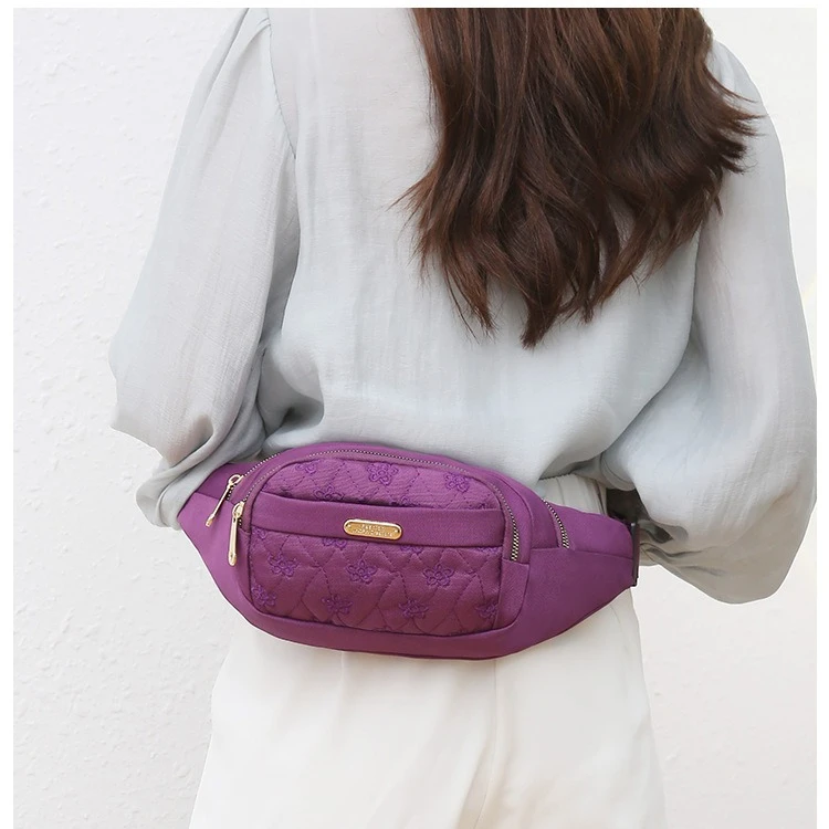 Women's embroidered handbag, water-resistant Oxford fabric cashmere bag, large capacity multi-layer sports waist bag
Women's embroidered handbag, water-resistant Oxford fabric cashmere bag, large capacity multi-layer sports waist bag