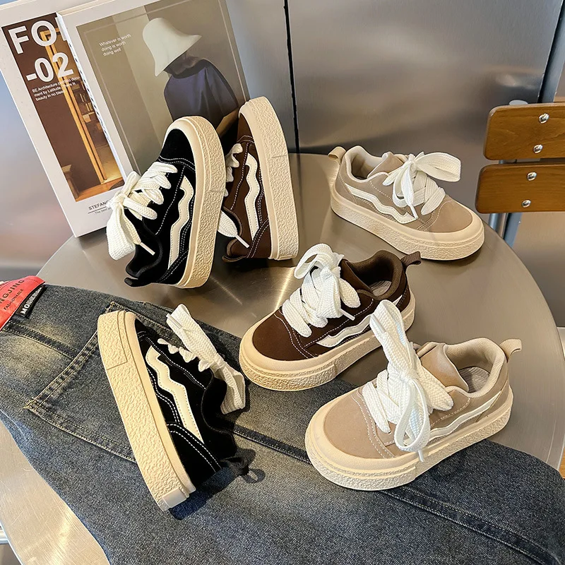 Children's Sports Shoes 2025 Autumn New Boys Board Shoes Korean Version Girls Retro Casual Shoes
Children's Sports Shoes 2025 Autumn New Boys Board Shoes Korean Version Girls Retro Casual Shoes