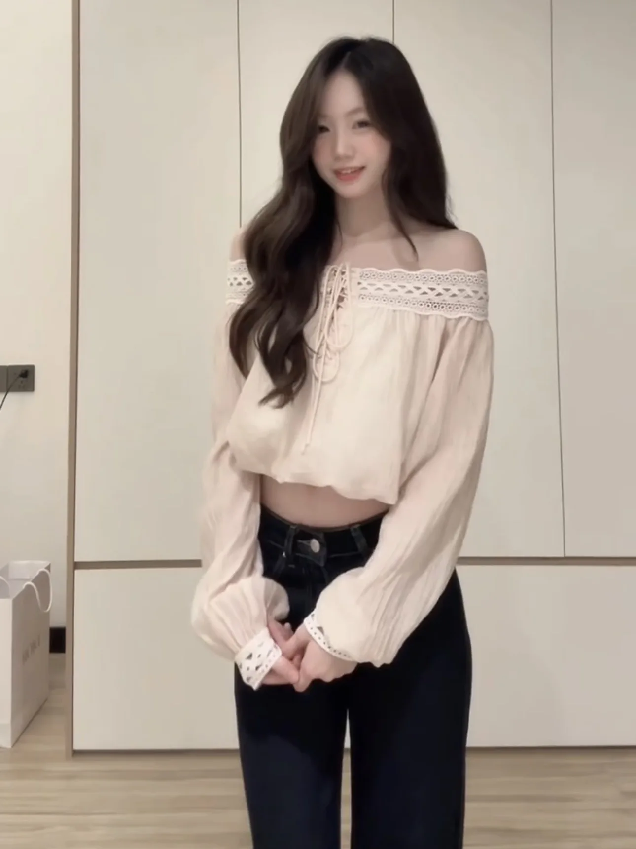 Unique Pink Lace Tie oulder Long Sve irt Women's Spring Faion Design Sense Small Top Comfortable Breathable Cotton P...
Unique Pink Lace Tie oulder Long Sve irt Women's Spring Faion Design Sense Small Top Comfortable Breathable Cotton P...