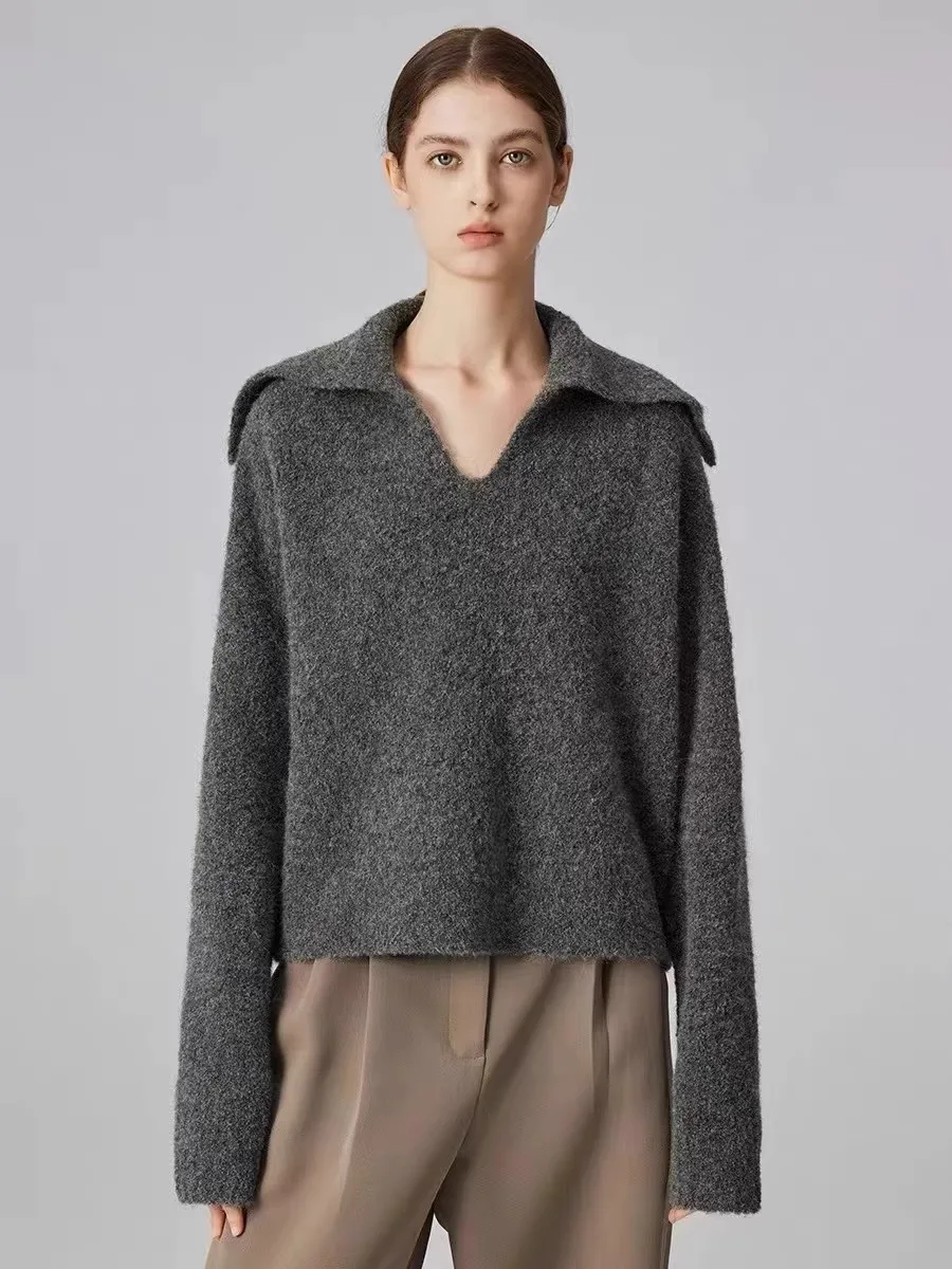 2024 autumn and winter new 100 cashmere sweater women's retro loose knit sweater V-neck long sleeve woolen base shirt
2024 autumn and winter new 100 cashmere sweater women's retro loose knit sweater V-neck long sleeve woolen base shirt