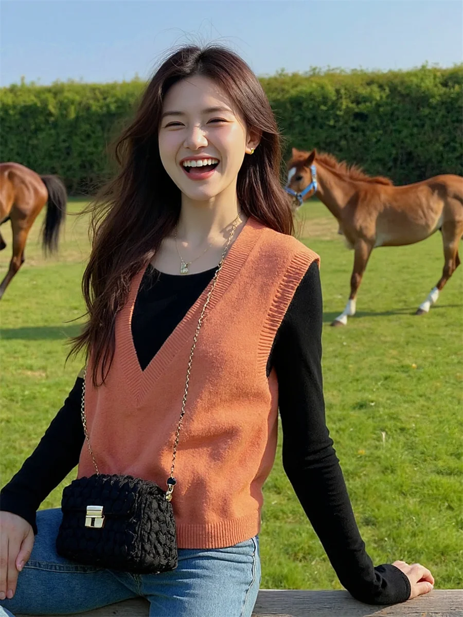 Women'S Sweater Vests Clothing Knitted Loose-Fit All-Match Ribbed Sleeveless Buttons Casual Fashion Simple Elegant Ladies Modern
Women'S Sweater Vests Clothing Knitted Loose-Fit All-Match Ribbed Sleeveless Buttons Casual Fashion Simple Elegant Ladies Modern