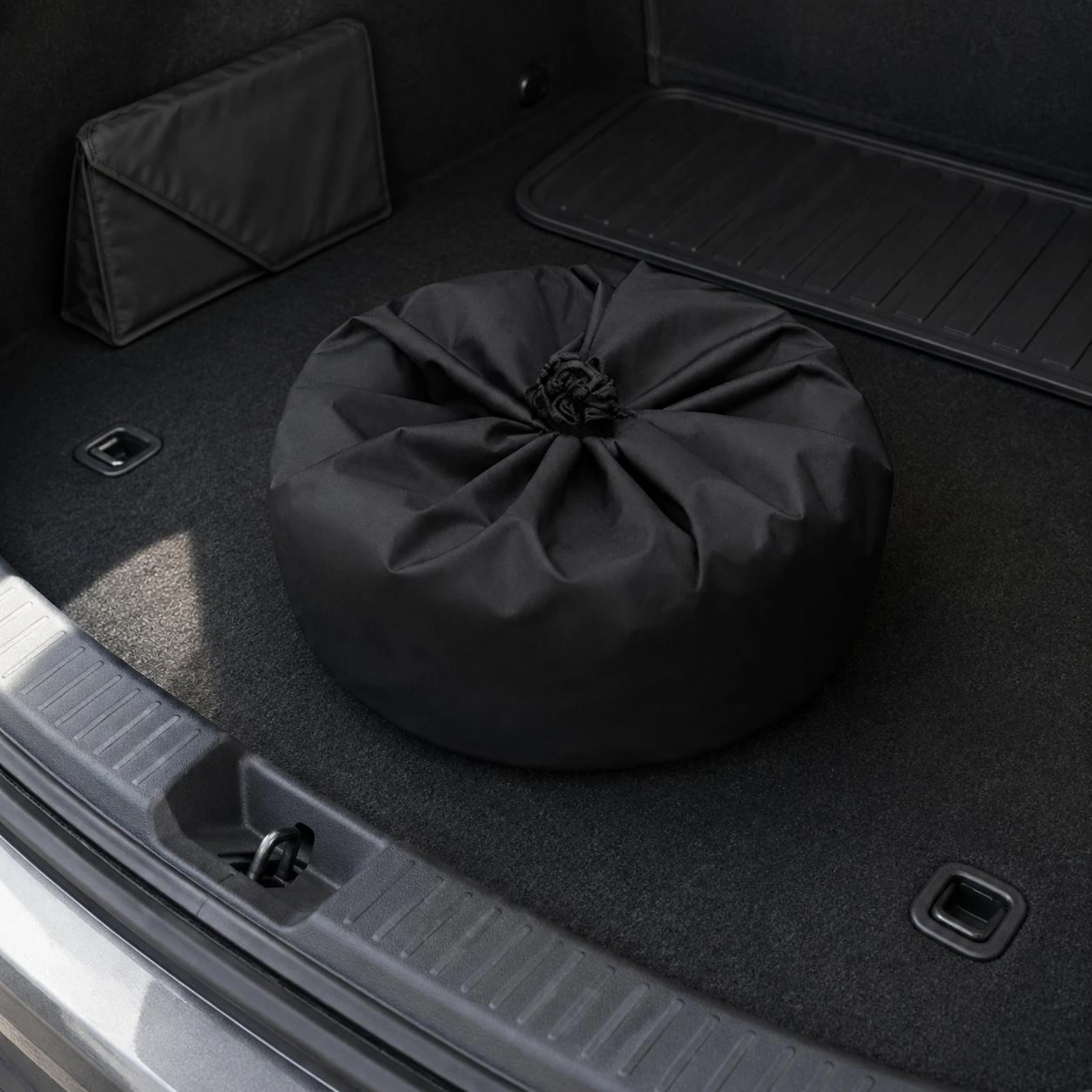 Spare Tire Cover Wear-Resistant Car Tire Cover Wheel Protection Bag Heavy-Duty Vehicle Accessory Universal Fit for Garage
Spare Tire Cover Wear-Resistant Car Tire Cover Wheel Protection Bag Heavy-Duty Vehicle Accessory Universal Fit for Garage