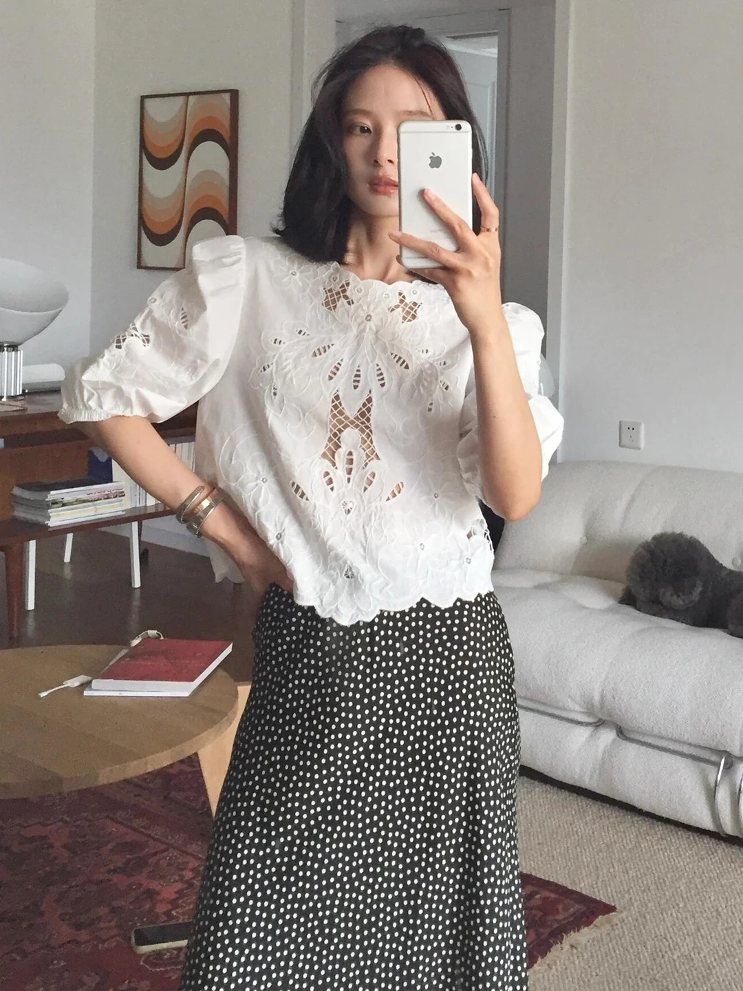 Уникальный красивый белый кружевной топ с тяжелой вышивкой Bubble Sve ort irt, женский топ во французском стиле, прямой крой, легкий летний...
Уникальный красивый белый кружевной топ с тяжелой вышивкой Bubble Sve ort irt, женский топ во французском стиле, прямой крой, легкий летний...