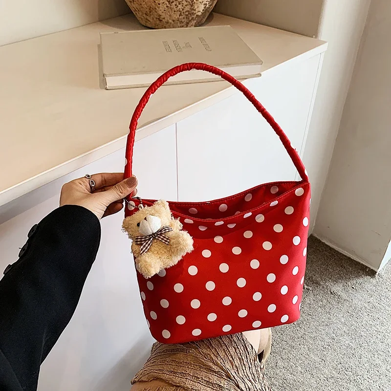 Оксфордские сумки с застежкой в круглый горошек, модные сумки на плечо, мягкие швейные нитки, женские сумки, хит продаж 2025, молодежные универсальные женские сумки
Оксфордские сумки с застежкой в круглый горошек, модные сумки на плечо, мягкие швейные нитки, женские сумки, хит продаж 2025, молодежные универсальные женские сумки