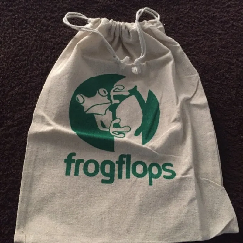 20 шт. коробка для упаковки ювелирных изделий и набор мешочек, коробки и мешочки для ювелирных изделий на заказ с логотипом оптом
20 шт. коробка для упаковки ювелирных изделий и набор мешочек, коробки и мешочки для ювелирных изделий на заказ с логотипом оптом