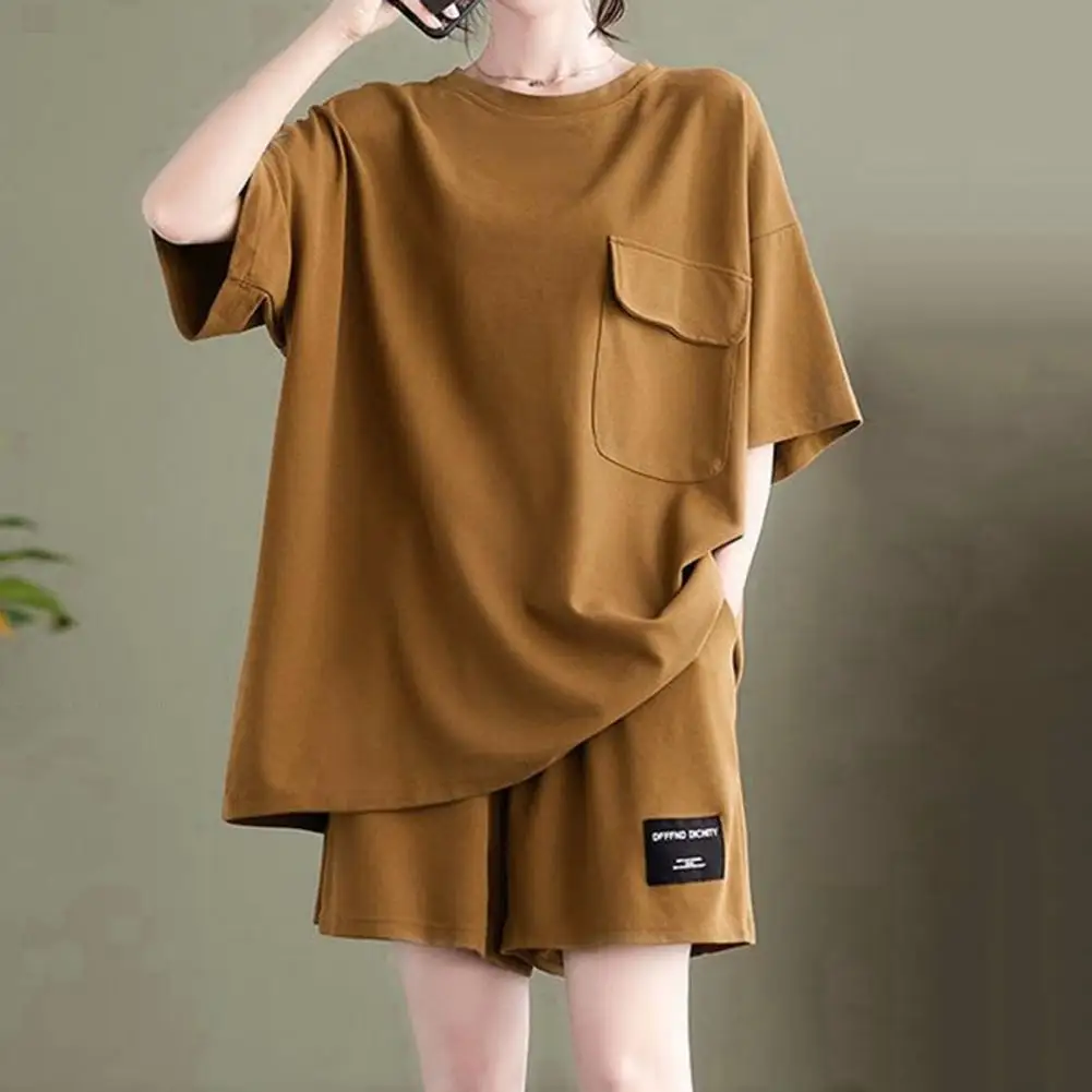 Fashionable T-shirt Shorts Set Comfortable Women T-shirt Shorts Set Loose Comfortable Women Summer Tracksuit Daily Wear
Fashionable T-shirt Shorts Set Comfortable Women T-shirt Shorts Set Loose Comfortable Women Summer Tracksuit Daily Wear