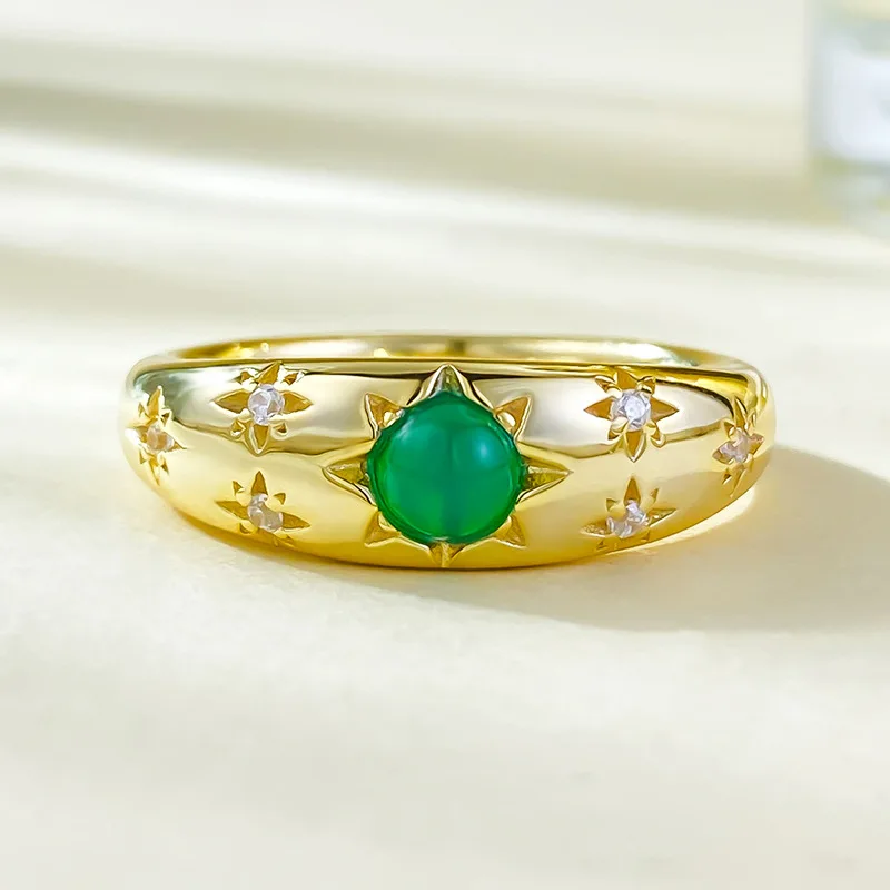 S925 Silver Jewelry New Ring Women's Egg Noodles High Ice Glass Jade Marrow Pigeon Egg Ring New Chinese Style
S925 Silver Jewelry New Ring Women's Egg Noodles High Ice Glass Jade Marrow Pigeon Egg Ring New Chinese Style