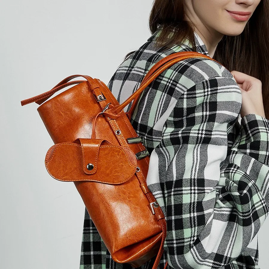 Armpit Women's Bag Retro Motorcycle Style Trendy Belt Decorated Handbag Single Shoulder Designer Luxury Bag
Armpit Women's Bag Retro Motorcycle Style Trendy Belt Decorated Handbag Single Shoulder Designer Luxury Bag