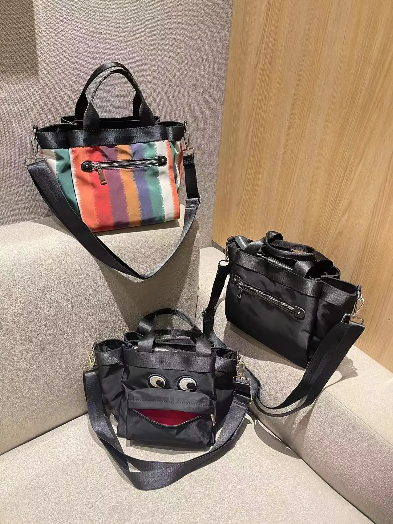 ANYA Large Eye Handbag Women's Casual Nylon Tote oulder Crossbody Bag Multi-carent Mom Bag Diagonal Single Strap
ANYA Large Eye Handbag Women's Casual Nylon Tote oulder Crossbody Bag Multi-carent Mom Bag Diagonal Single Strap