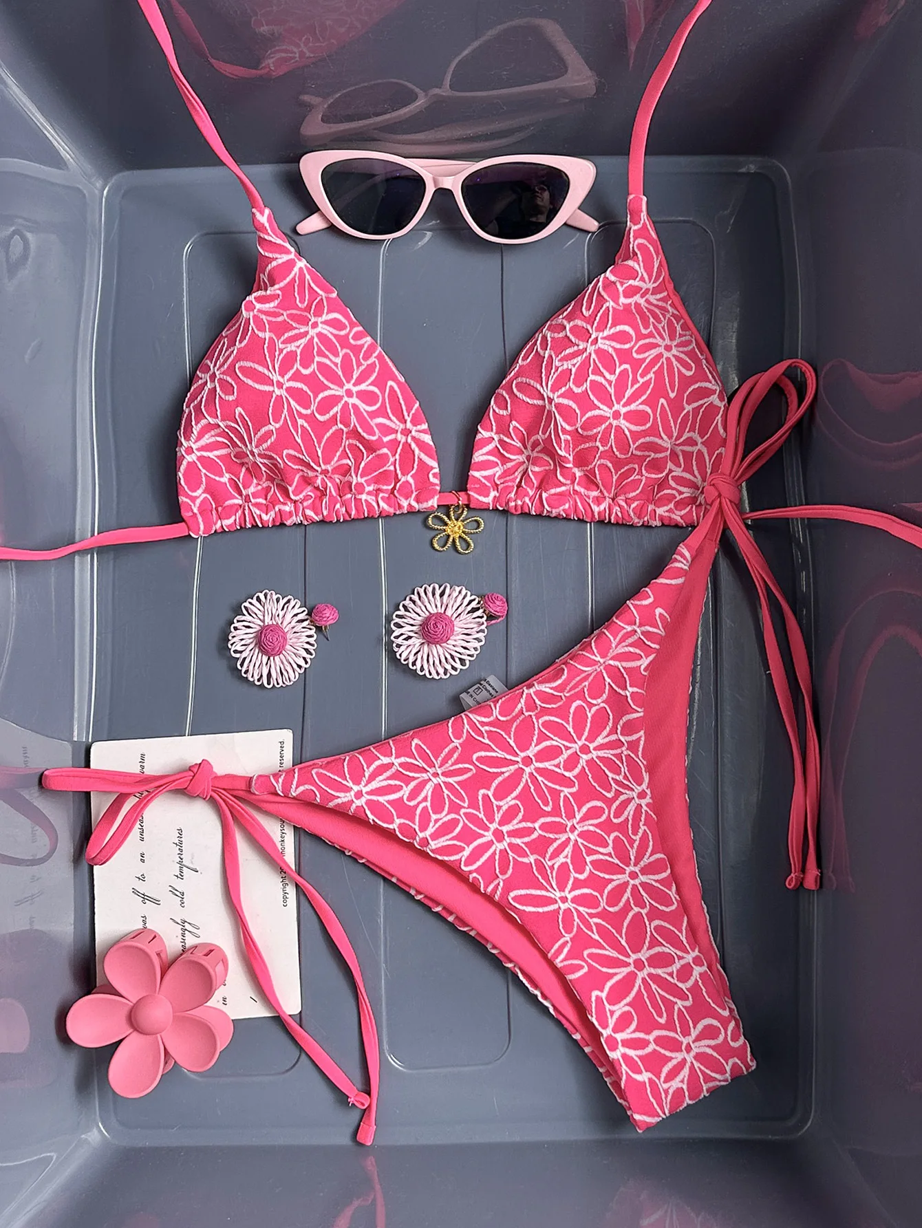 Sexy Mesh Flower Bikinis Sets Women Hot Pink Halter Push Up Bra Tie Side Swimsuit 2026 Beach Bathing Suit Holiday Micro Swimwear
Sexy Mesh Flower Bikinis Sets Women Hot Pink Halter Push Up Bra Tie Side Swimsuit 2026 Beach Bathing Suit Holiday Micro Swimwear