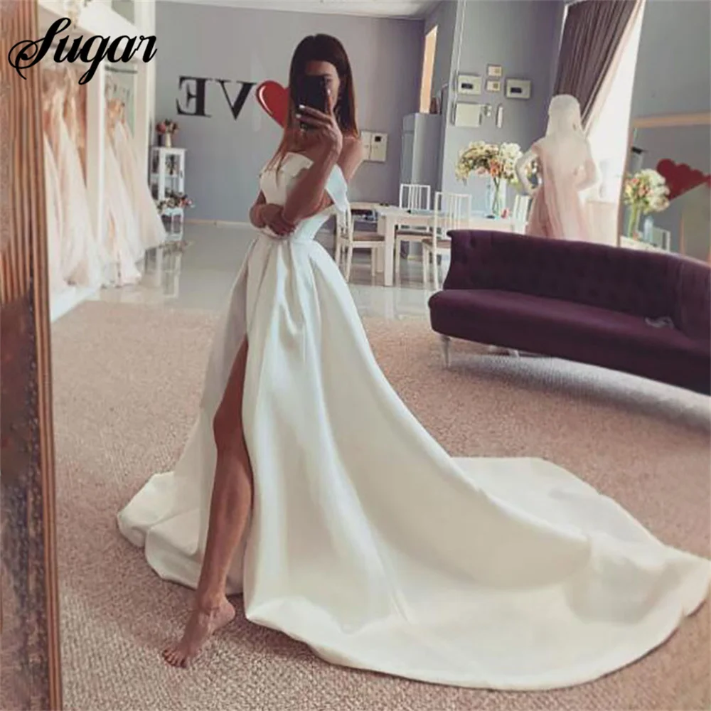 Satin Princess Wedding Dress A Line Off The Shoulder Smiple Bride Dress Long Train White Ivory Wedding Ball Gown robe de mariée
Satin Princess Wedding Dress A Line Off The Shoulder Smiple Bride Dress Long Train White Ivory Wedding Ball Gown robe de mariée