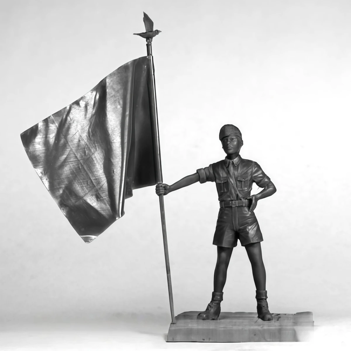 Комплект неокрашенной модели из смолы 1/35, военная тема, голландский мальчик (с базой), разобранный и неокрашенный GK
Комплект неокрашенной модели из смолы 1/35, военная тема, голландский мальчик (с базой), разобранный и неокрашенный GK